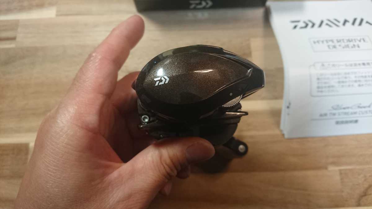 により ヤフオク! - シルバークリークエアストリームカスタム 8.5L ...