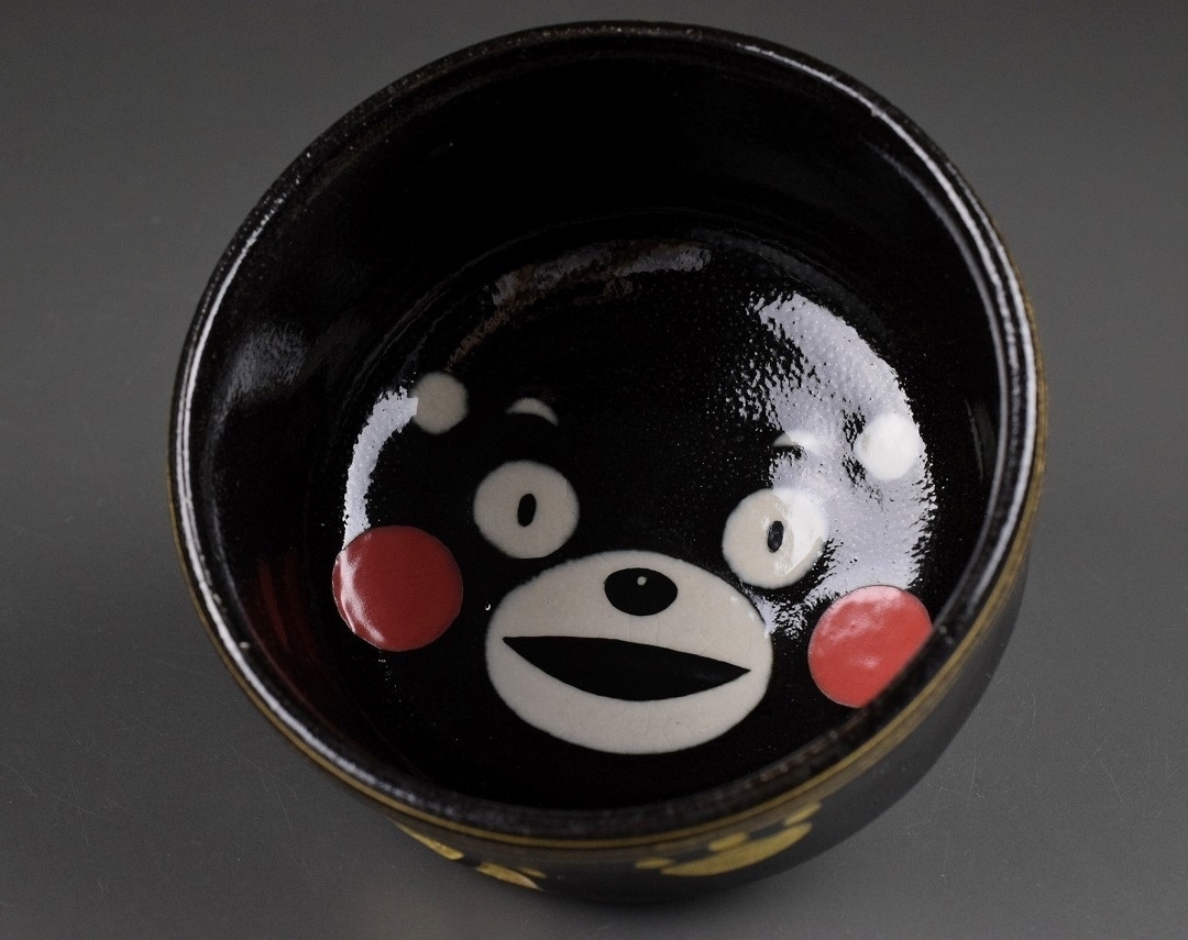 くまモンの抹茶茶碗 紀州焼 葵窯 葵ノ御紋 寒川栖豊 茶道具 工芸品 くまモンの抹茶茶碗 紀州焼 葵窯 葵ノ御紋 寒川栖豊 茶道具 工芸品