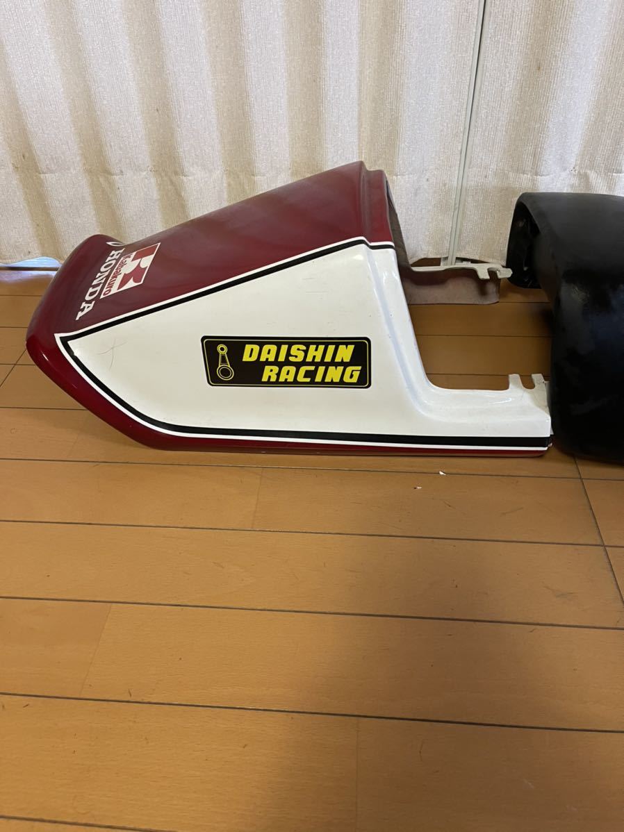 希少当時物 CBX400F シングル シート 赤白 希少当時物 CBX400F シングル シート 赤白