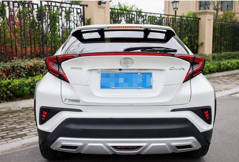 トヨタ C-HR LED センターシーケーシャル テールランプ 流れる