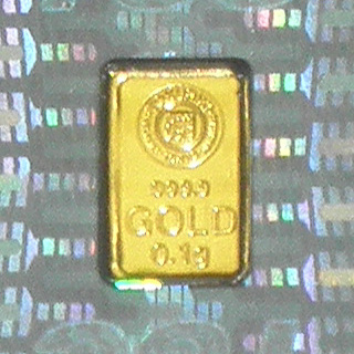 純金インゴット 0.1g×5個＝0.5g 徳力