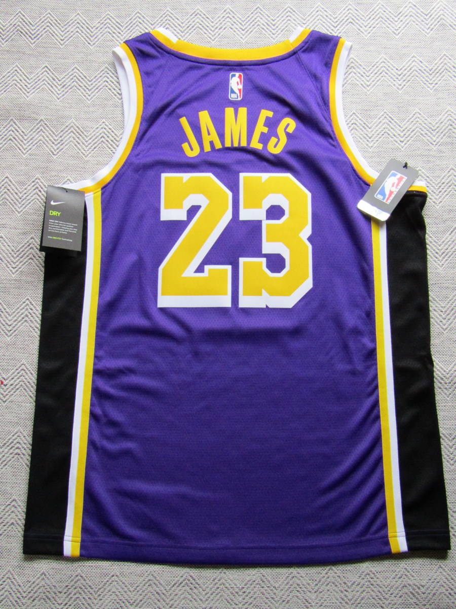 美品 NBA LAKERS レブロン・ジェームズ NIKE製 SWINGMAN 美品 NBA LAKERS レブロン・ジェームズ NIKE製 SWINGMAN