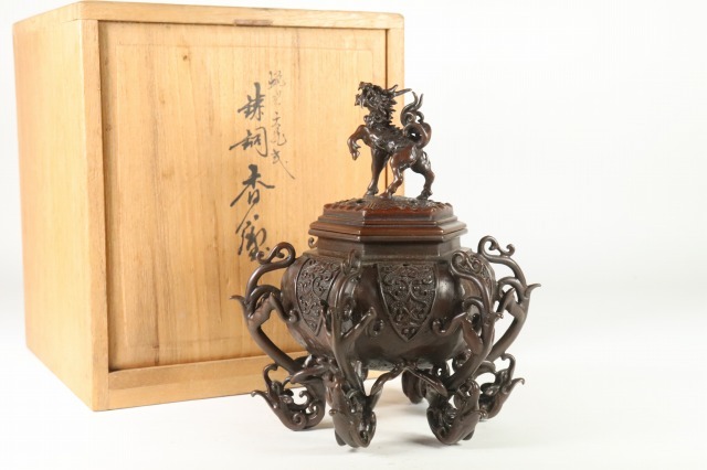 二上元威 作 一品作 蝋型鋳銅製 麒麟蓋 香炉 共箱 重量 1090g bpbd