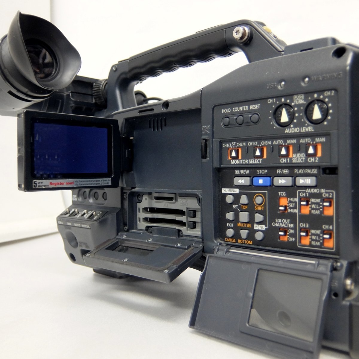 【中野】Panasonic AG-HPX305 業務用P2HDメモリーカードカメラレコーダー P2カード2枚付（液晶不良/レンズカビ）#W338661 プロ用、業務用