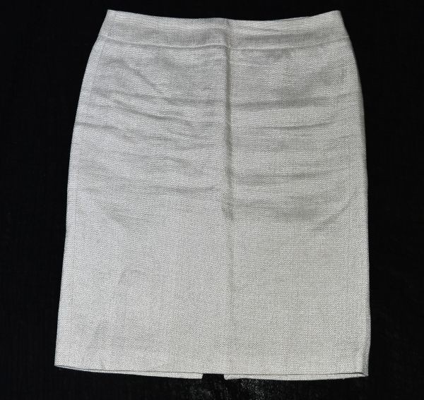 * Armani koretsio-ni* ARMANI COLLEZIONI* elegant beige * flax cotton rayon material. spring autumn thing * wonderful skirt 42