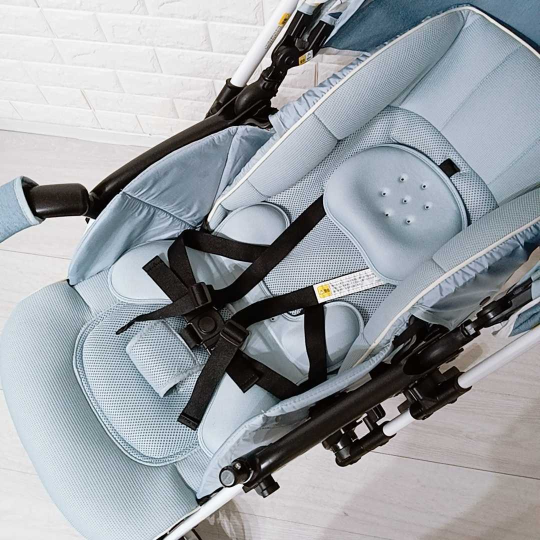 超美品☆送料無料!アップリカ ラクーナビッテソファークッション 両