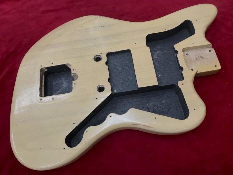 Yahoo!オークション - 中古 現状でのお渡し MJT Jazzmaster Body Yahoo!オークション - 中古 現状でのお渡し MJT Jazzmaster Body