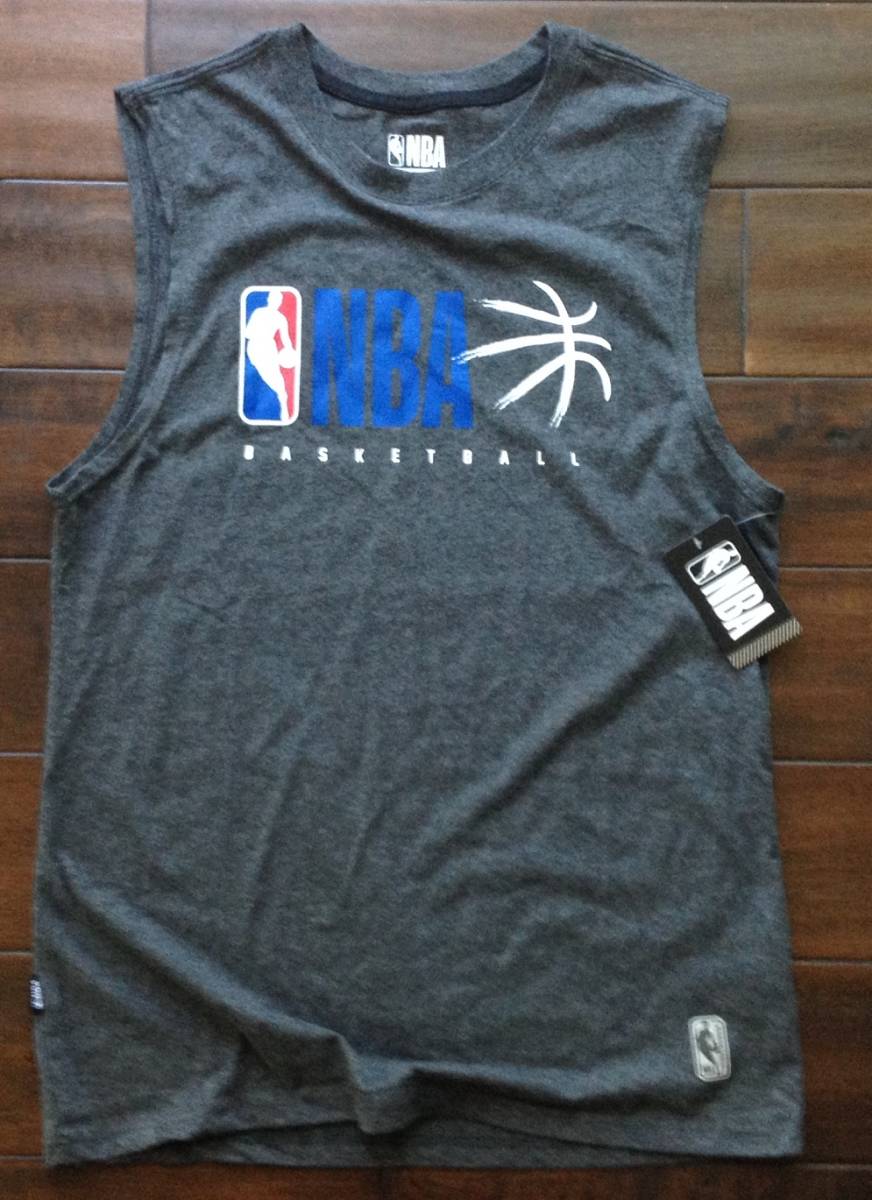 【既決USA】NBA BASKETBALL @完売胸元【NBA】ロゴ入タンクトップ【NBA Men's Logo Graphic Tank Top 】 Dark Grey @L_画像2