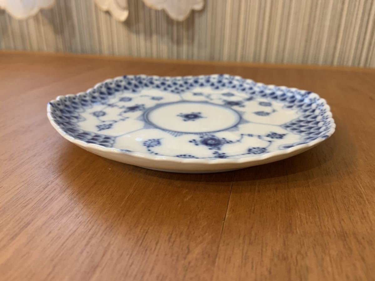 【未使用】ROYAL COPENHAGEN ロイヤルコペンハーゲン ブルーフルーテッド フルレース 顔付 カップ&ソーサー C/S C&S 2客セット まとめて_画像9