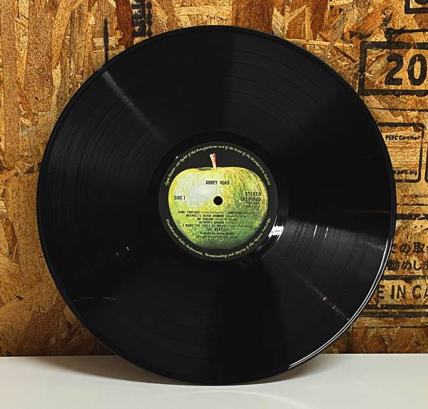 THE BEATLES/ザ・ビートルズ Yellow Submarine/イエローサブマリン ABBEY ROAD/アビイ・ロード 2枚セット レコード 洋楽 LPレコード 現状品_アビイロードのレコードSIDE1