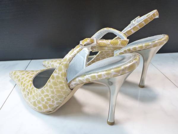 2.5 ten thousand *NOVESPAZIO Novesrazio * yellow group coating original leather enamel pumps sandals 23 pin heel 
