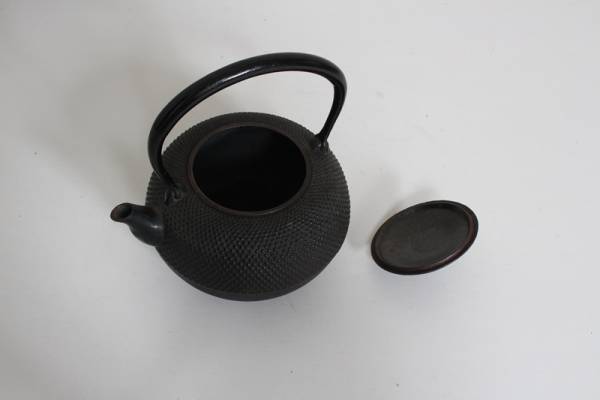 iron kettle used beautiful goods 