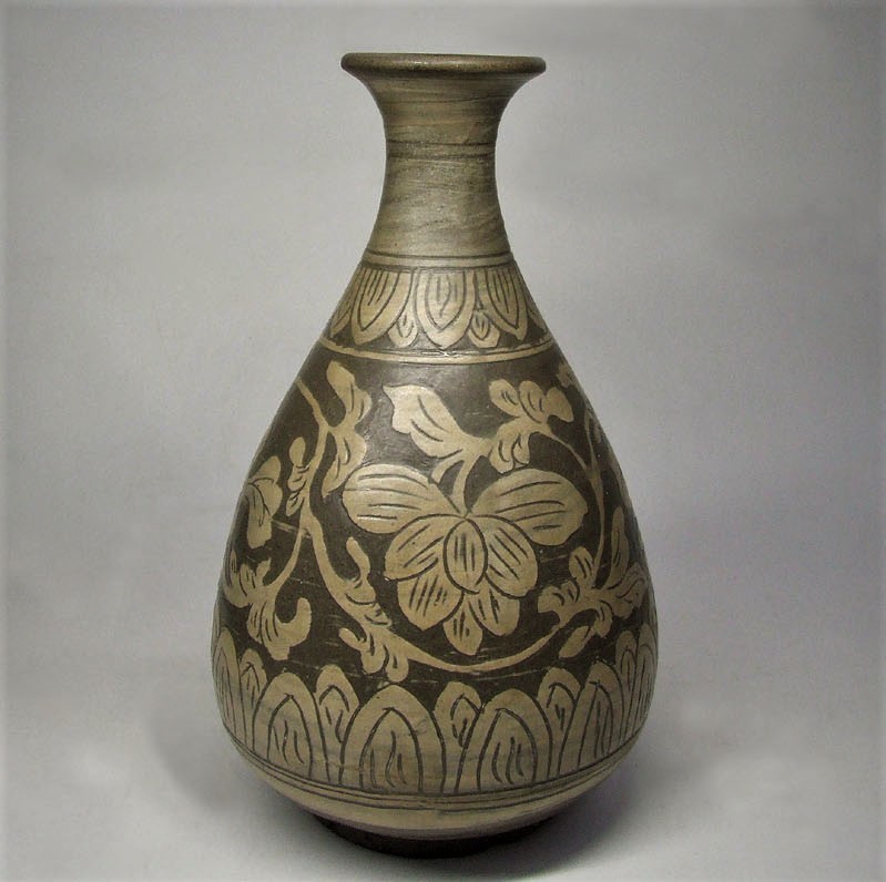 ◎ 李朝初期 紛青沙器 高麗新羅唐津古宋備前須惠祭器)◎ 掻き落し牡丹