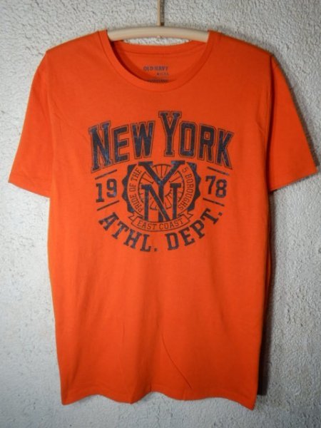 ｎ7328　OLD NAVY　オールド　ネイビー　半袖　tシャツ　NEW YORK オールドプリント　デザイン　人気　送料格安_画像1