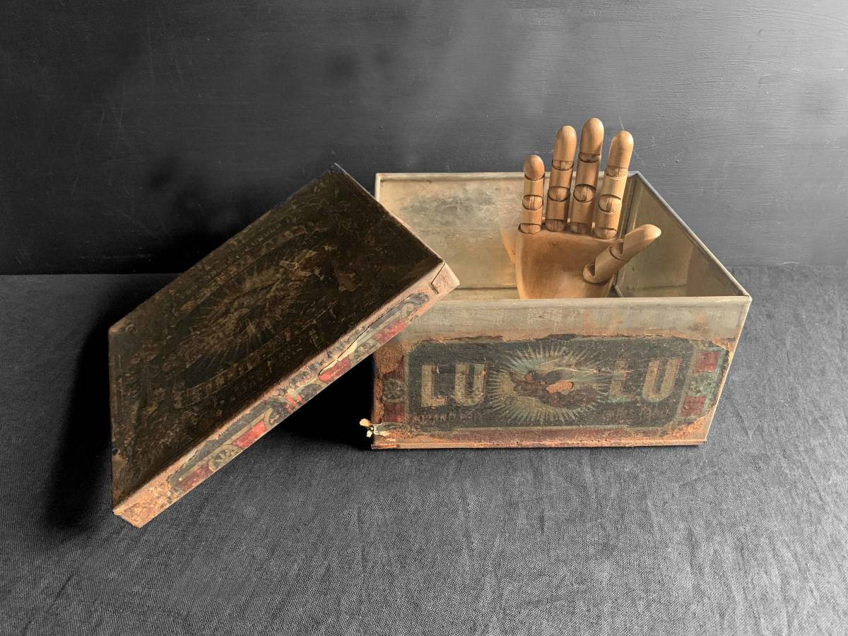 フランス 1920-50s LU ビスケット 天使 TIN 缶 ボックス ケース 小物入れ オブジェ皿 器 骨董 アンティーク