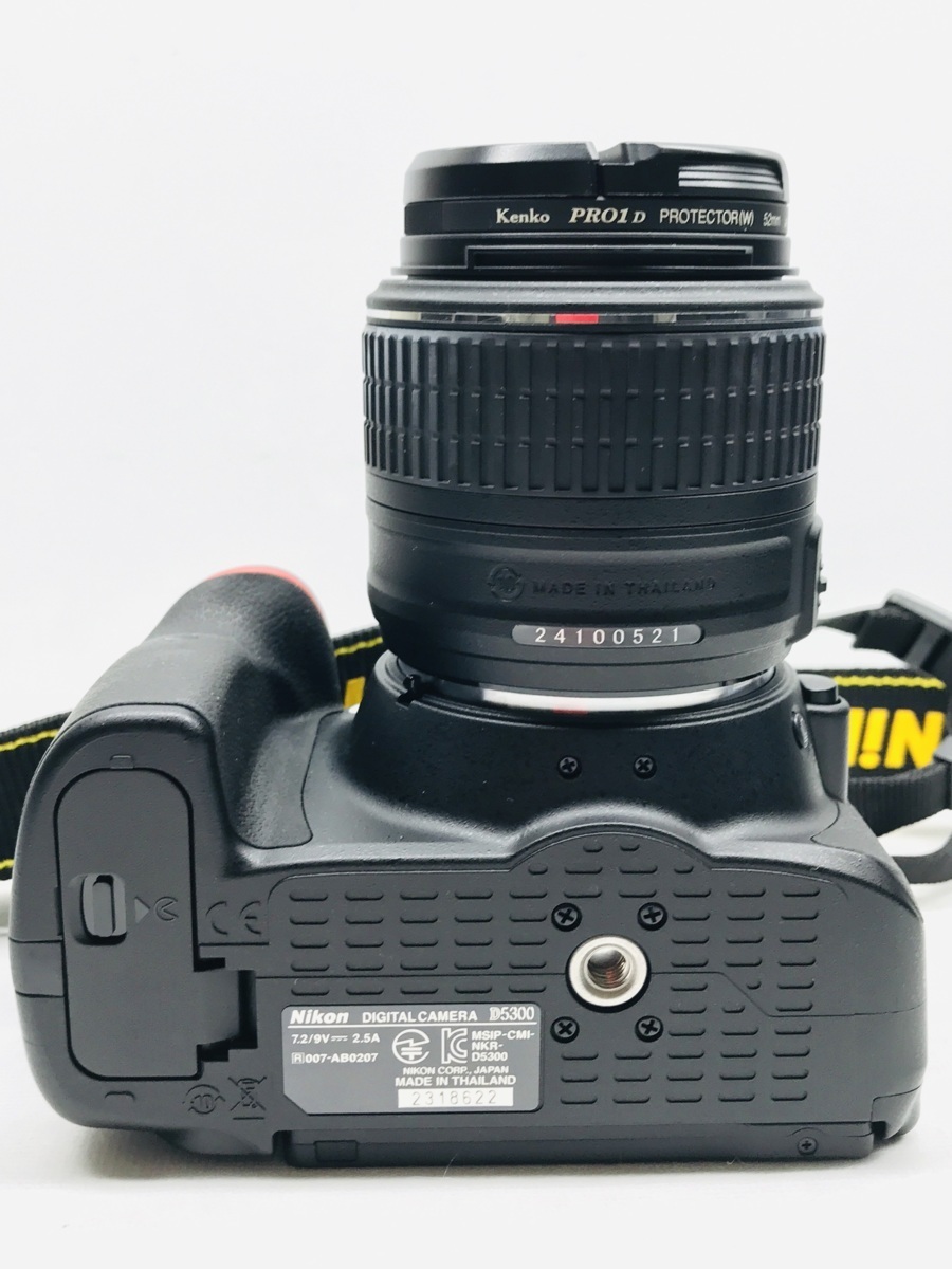Nikon ニコン D5300 デジタル 一眼 レフ / AF-S NIKKOR DX VR 18-55mm