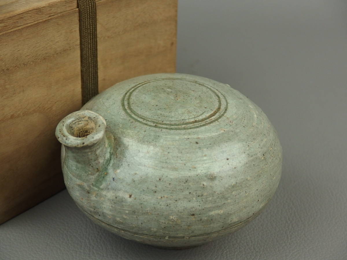 骨董・茶道具】☆希少!珍品!小ぶり 李朝刷毛目平瓶 dk050sal 粉青沙