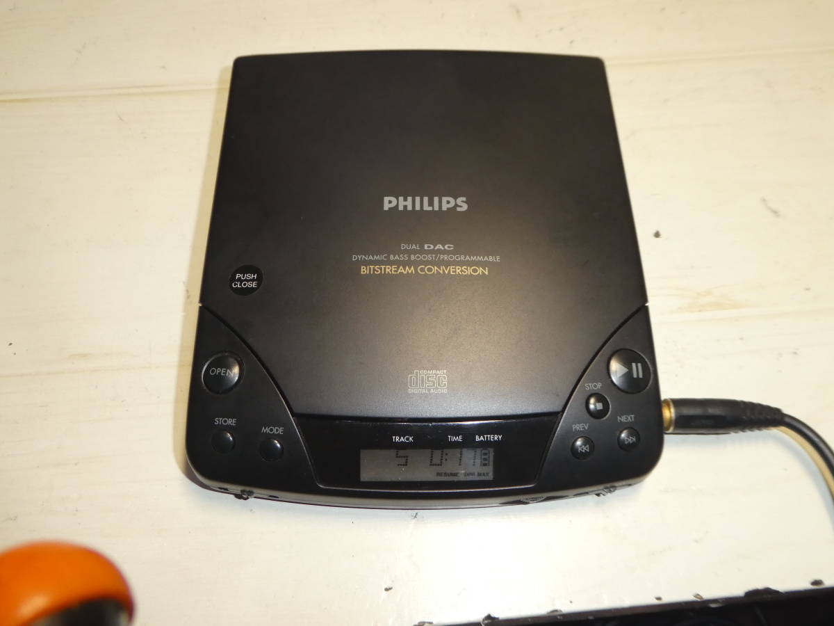 PHILIPS AZ6821/06B ポータブルCDプレイヤー 動作良好 PHILIPS AZ6821/06B ポータブルCDプレイヤー 動作良好