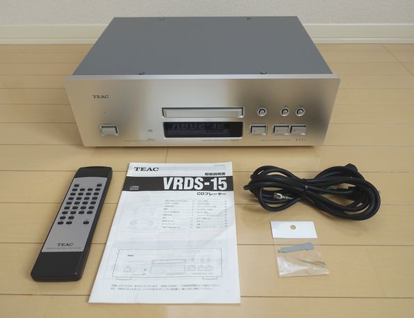 TEAC CDプレーヤー VRDS-25X 取説、カタログ付 ジャンク品-