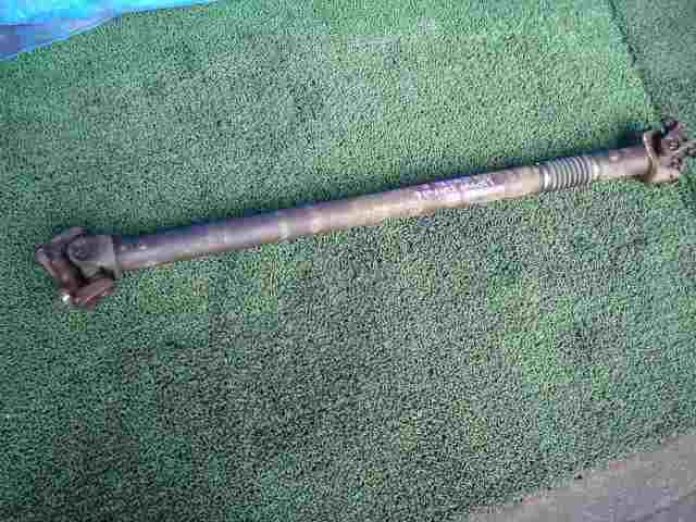 * Lincoln Navigator U228 front propeller shaft 320740JJ