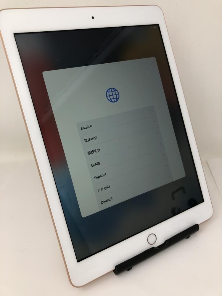 U244【美品】 iPad 第6世代 9.7インチ 32GB Wi-Fi ゴールド /080