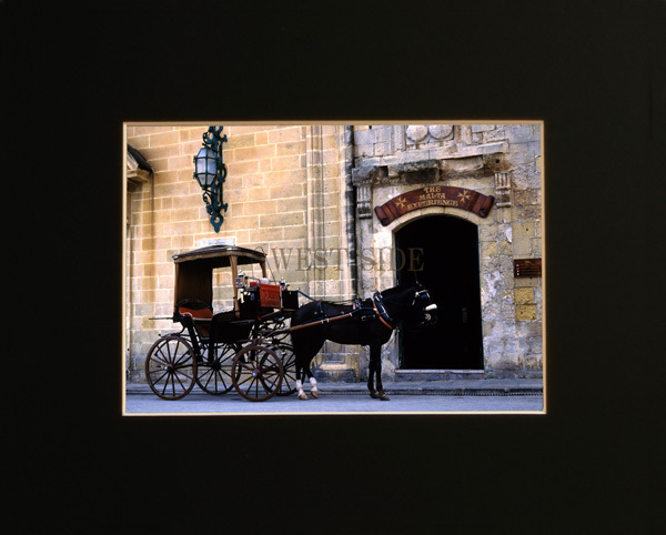□マルタ バレッタ クラッシック 馬車 風景写真 額縁付A３サイズ