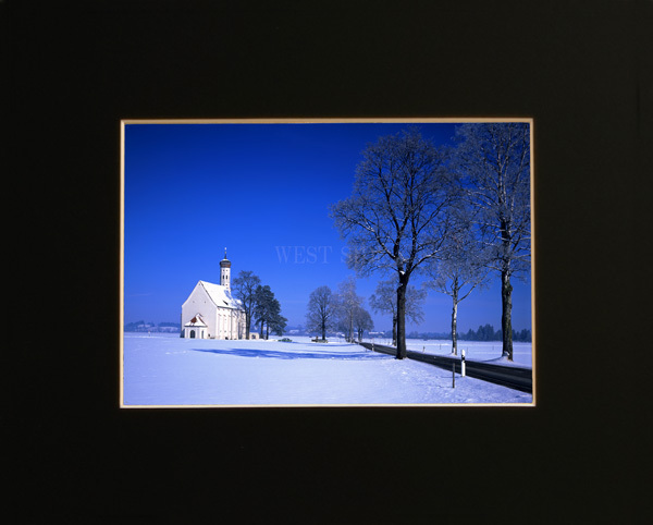 □ドイツ シュワンガウ 冬 雪 教会B 風景写真 額縁付 A3サイズ