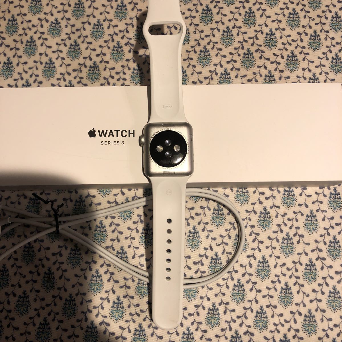 美品 正規品 可動品 アップルウォッチSeries3 GPSモデル 38mmシルバー