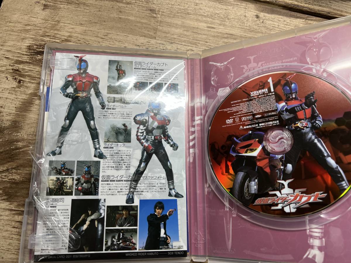 中古　初回 限定 仮面ライダーカブト DVD 全１２巻_画像3