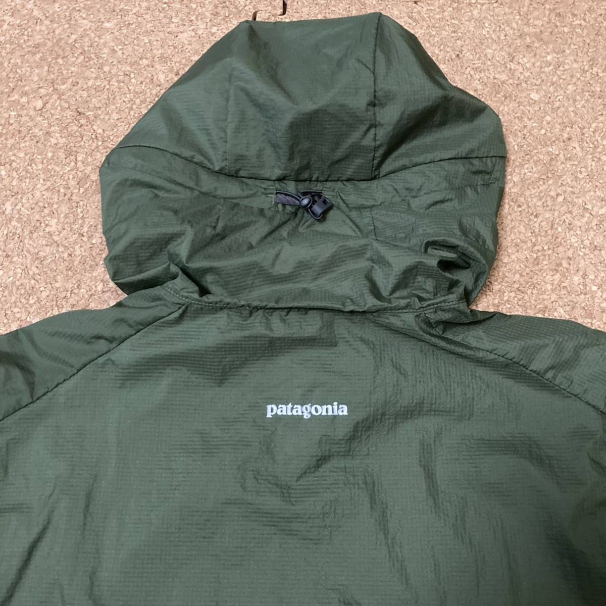 限定お値引きMサイズ 新品【2017・廃盤】patagonia メンズ 限定お値引きMサイズ 新品【2017・廃盤】patagonia メンズ