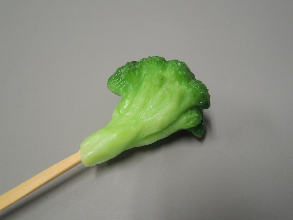  Japan worker . work . food sample ear .. broccoli IP-483