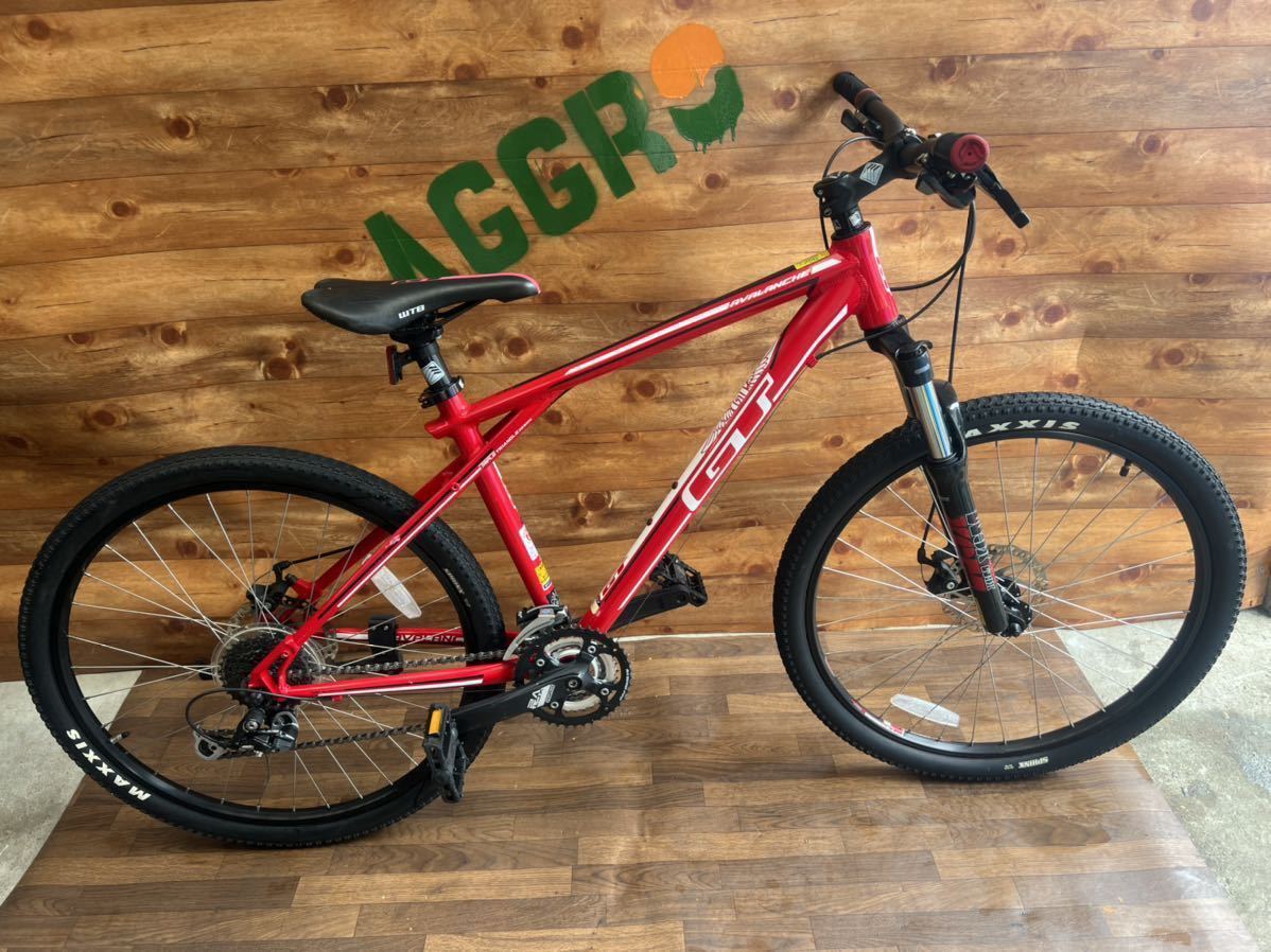 GT マウンテンバイク AVRLANCHE3.0 8ギア 26インチ bpbd.kendalkab.go.id