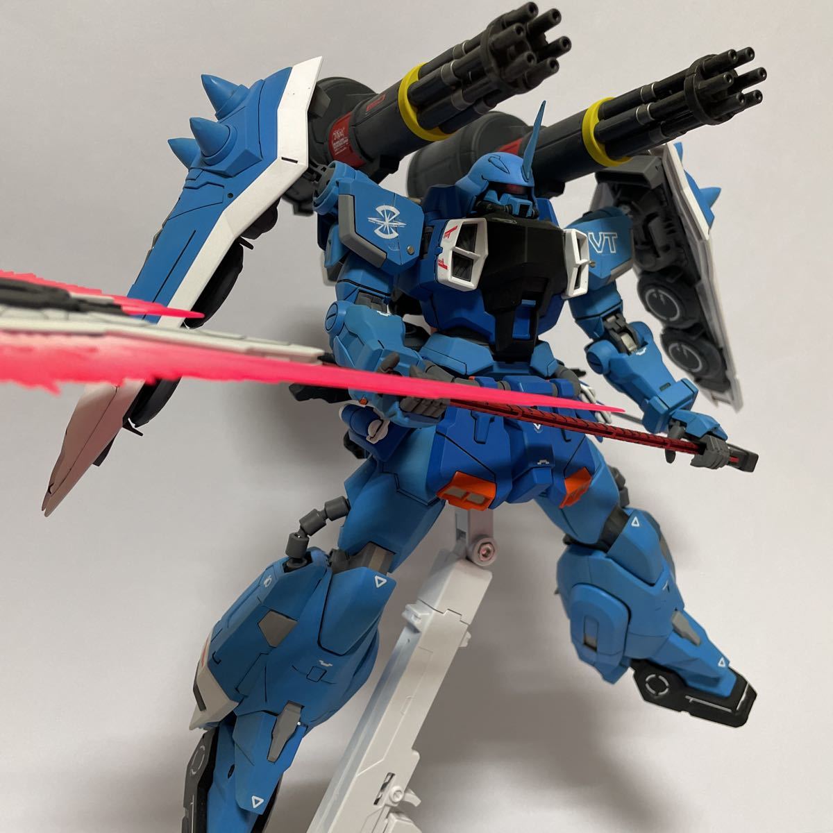 MG 1/100 スラッシュザクファントム 塗装済み完成品 ガンダムSEED