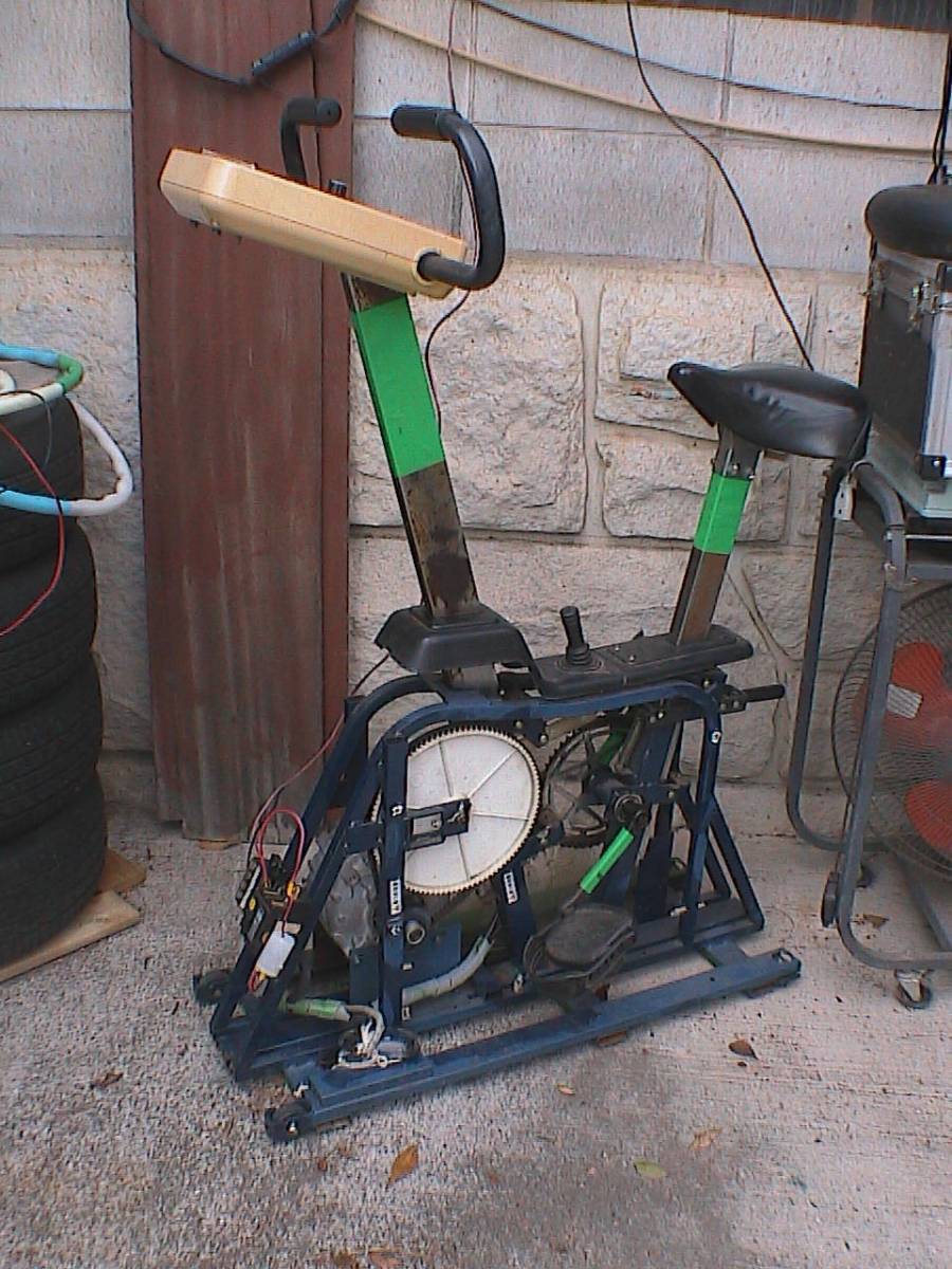 岡山発 自作品 人力発電機能付き エアロバイク 引き取り限定 岡山発 自作品 人力発電機能付き エアロバイク 引き取り限定