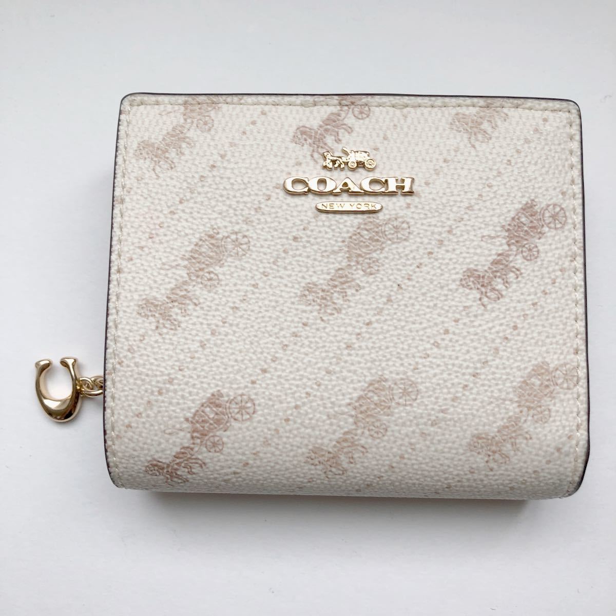 【美品】COACH コーチ　二つ折り財布　人気の馬車　ホースアンドキャリッジ