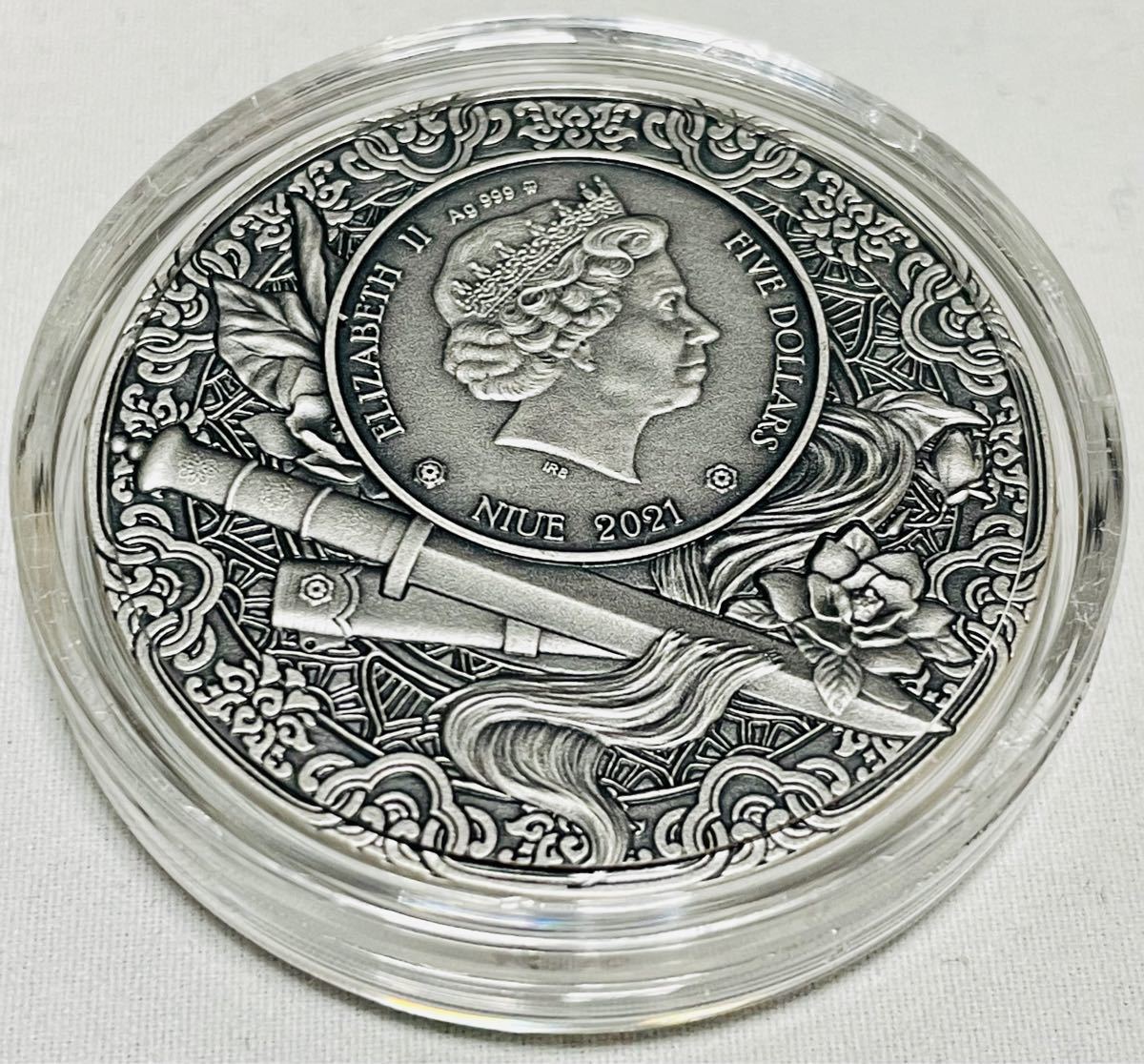 ニウエ ムーラン 花木蘭 5ドル 2oz 大型銀貨 2021 木製箱&COA付
