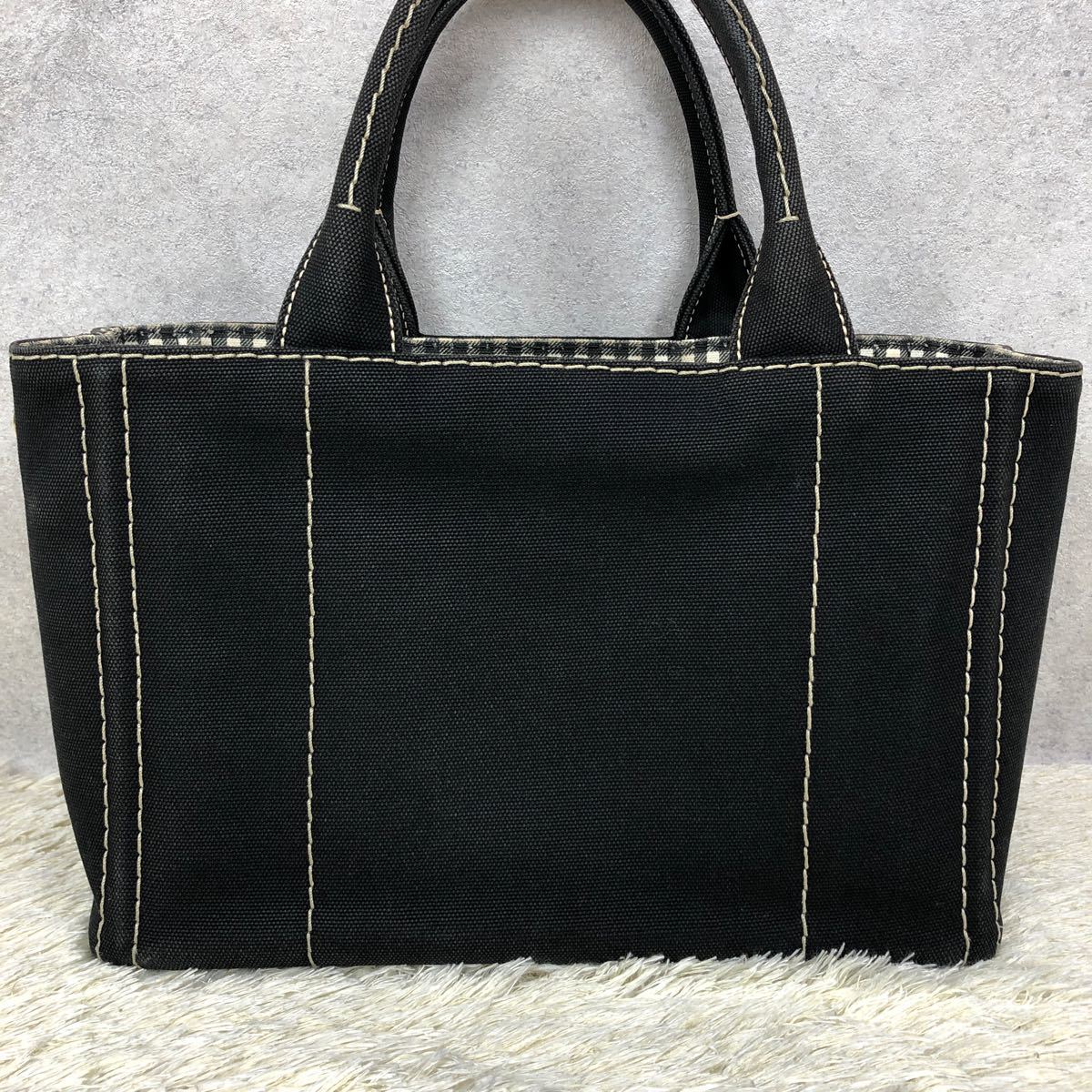 プラダ PRADA カナパ 裏地ギンガムチェック ブラック 黒色 プラダ PRADA カナパ 裏地ギンガムチェック ブラック 黒色