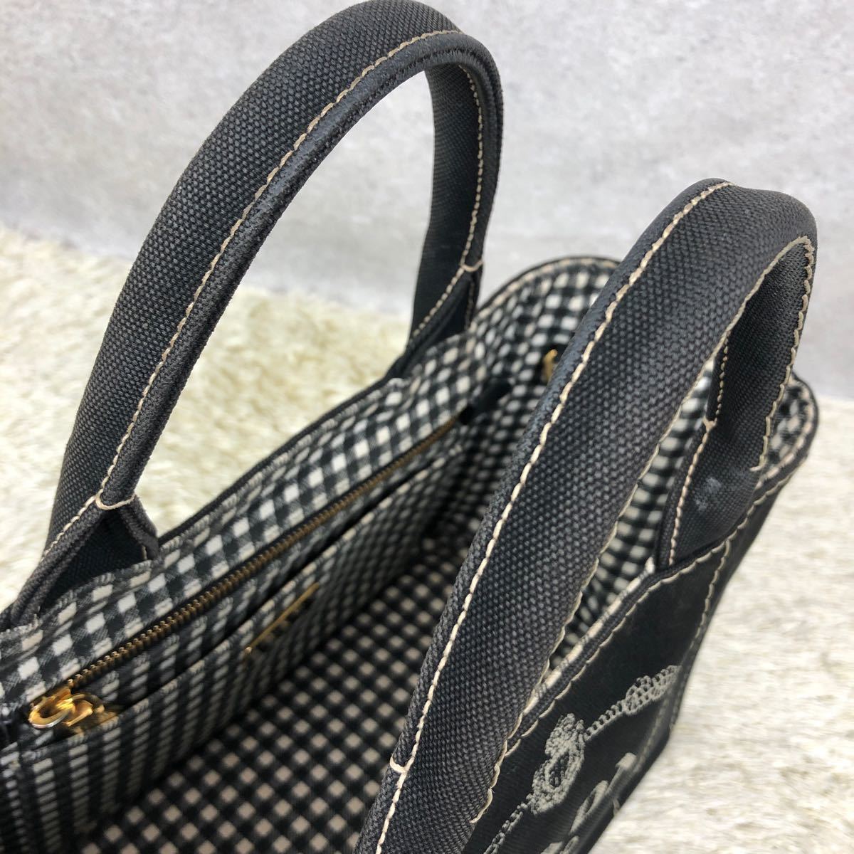 プラダ PRADA カナパ 裏地ギンガムチェック ブラック 黒色 プラダ PRADA カナパ 裏地ギンガムチェック ブラック 黒色