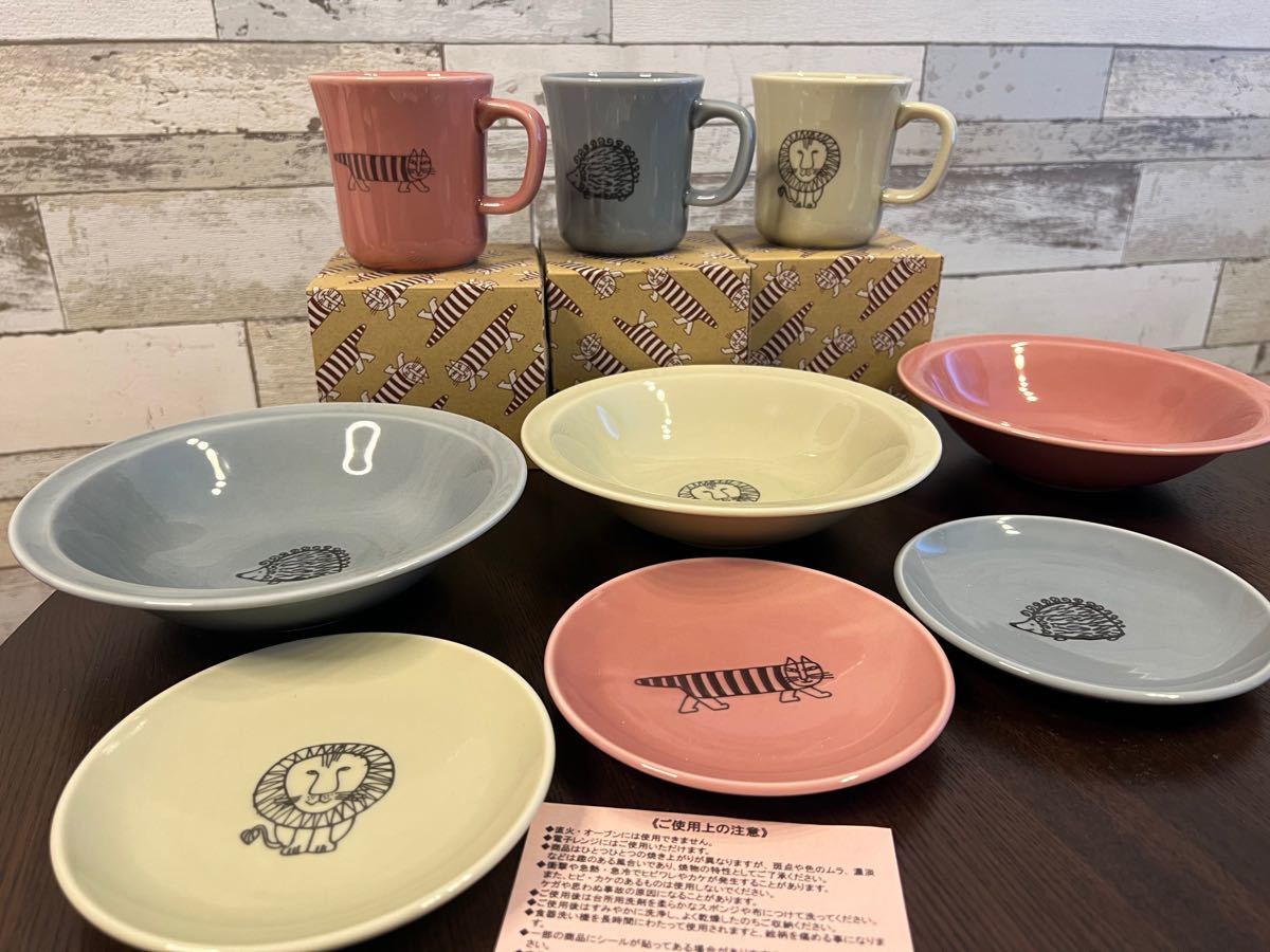 非売品!怪獣ブースカ 陶器のテーブルウェア ソルト&ペッパー 醤油さし 非売品!怪獣ブースカ 陶器のテーブルウェア ソルト&ペッパー