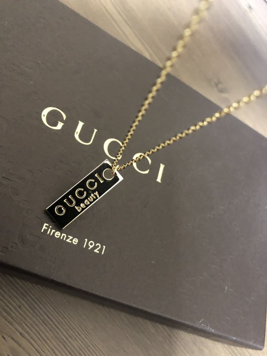 正規未使用品 グッチGUCCIロゴプレートチャーム ゴールド系 ネックレス