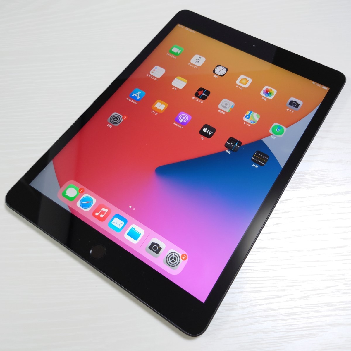 ☆【19647WM】 完動品 Apple MYMH2J/A iPad (第8世代) スペースグレイ