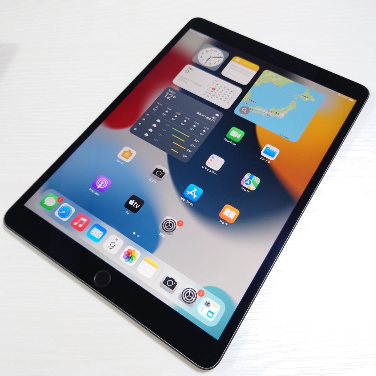 ☆【19646WM】 ジャンク Apple MV0N2J/A iPad Air (第3世代) スペース