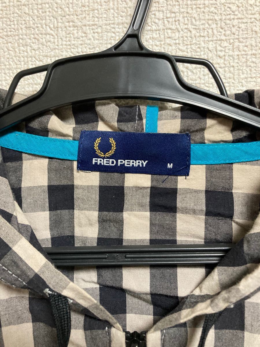 FRED PERRY マウンテンパーカー　チェック柄