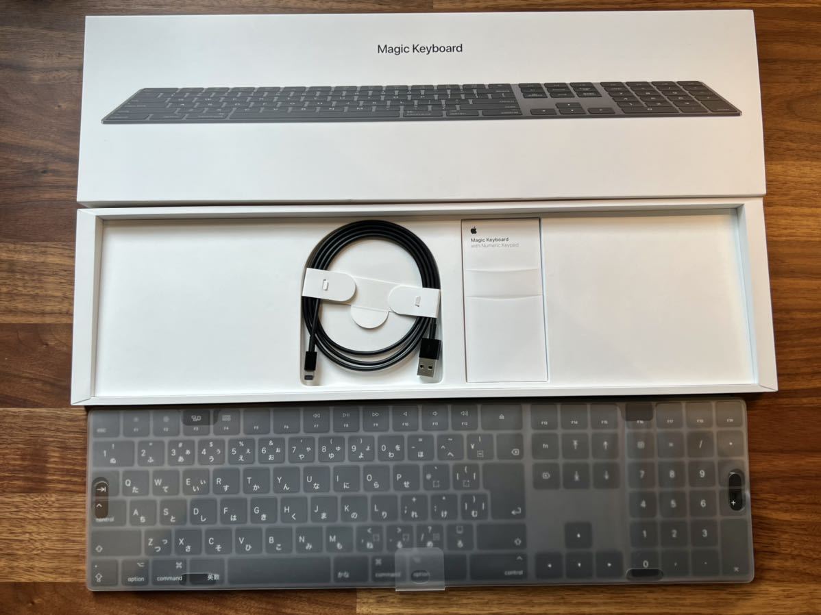 【超美品・ほぼ新品♪】Apple Magic Keyboard 希少で高級感あるスペースグレイです♪