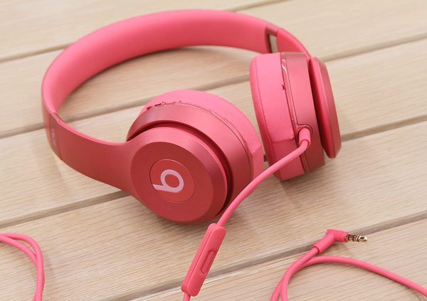 Beats by Dr.Dre/ビーツ Beats solo2 B0518 ブラッシュローズ [MHNV2PA/A] ヘッドフォン 動作品_画像1