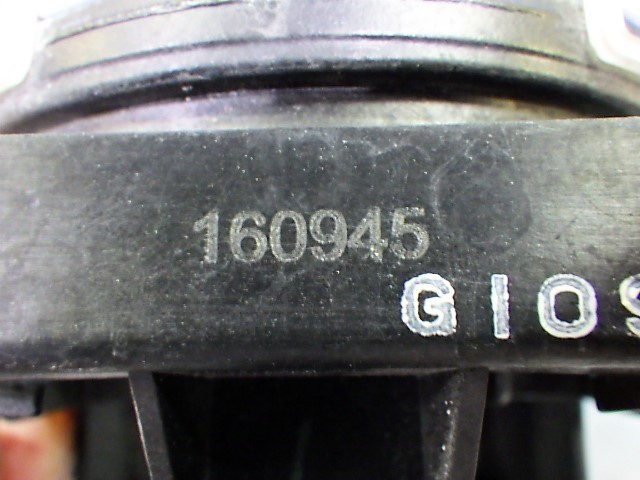 S319　インプレッサスポーツ　GT2 GT3 GT6 GT7　後期　オプション　フォグランプ　LED　イエロー　G4　GK2 GK3 GK6 GK7　左右共通_画像4