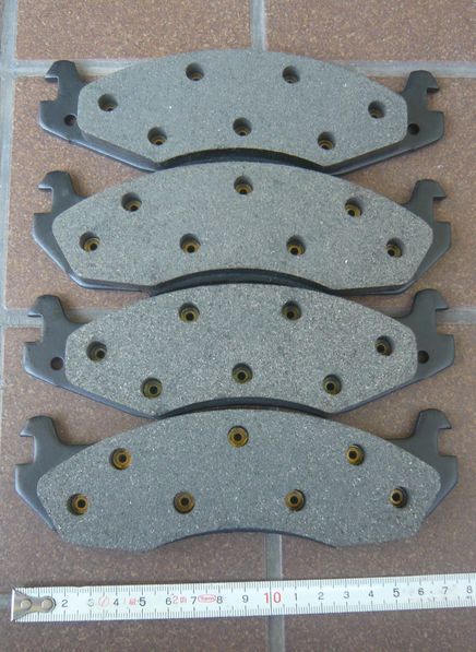 *[Raybestos] front brake pad PGD203M Jeep Cherokee/CJ5/CJ7 Made in USA extra attaching 