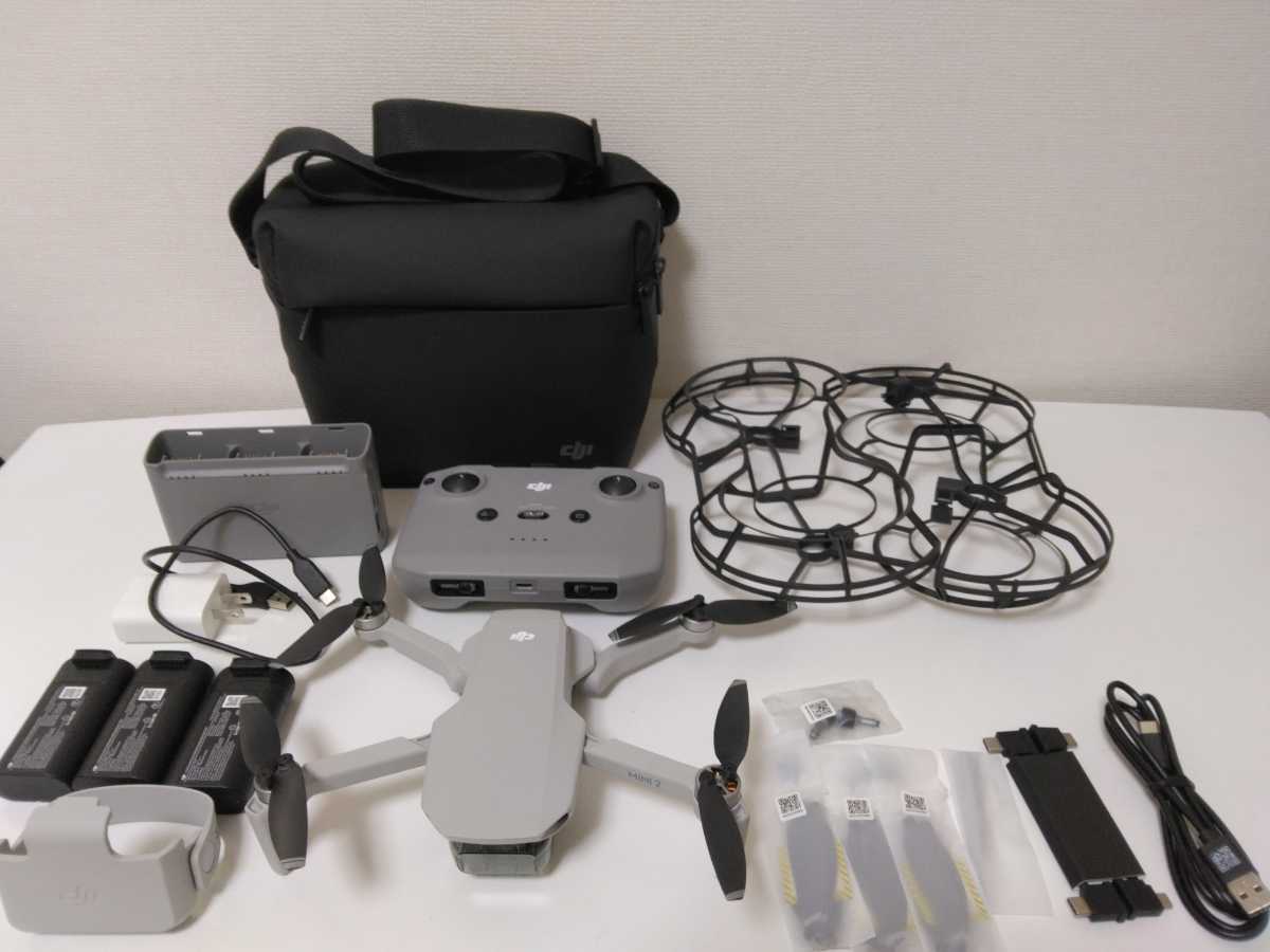 送料無料 未使用に近い DJI mavic mini2 FLY MORE COMBO マビックミニ2