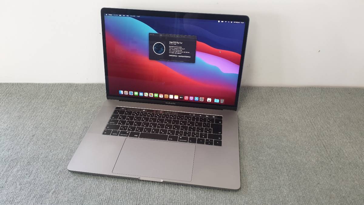 美品 Apple MacBook Pro 15.4インチ 2018年 A1990 Intel Core i7 2.6GHz 32GB SSD 512GB Touch Bar Retinaディスプレイ 充電回数: 26_画像5