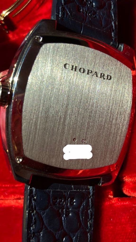 正規品ショパール純正ラージサイズダイヤモンド45ミリ腕時計CHOPARD定価約750万円18K製ホワイトゴールド製紳士用ロイヤルオークノーチラス_18KWG製裏蓋も完璧に磨かれ美しい